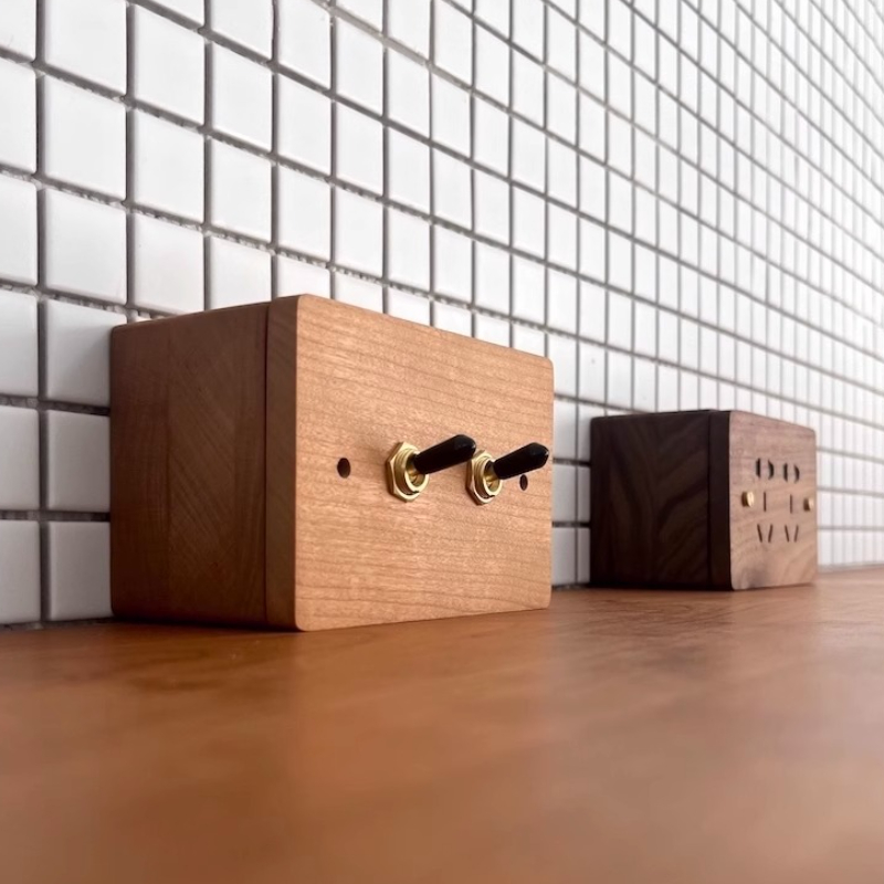 Home Decor Outlet - Yüzeye Monte Elektrik Bağlantı Kutusu Masif